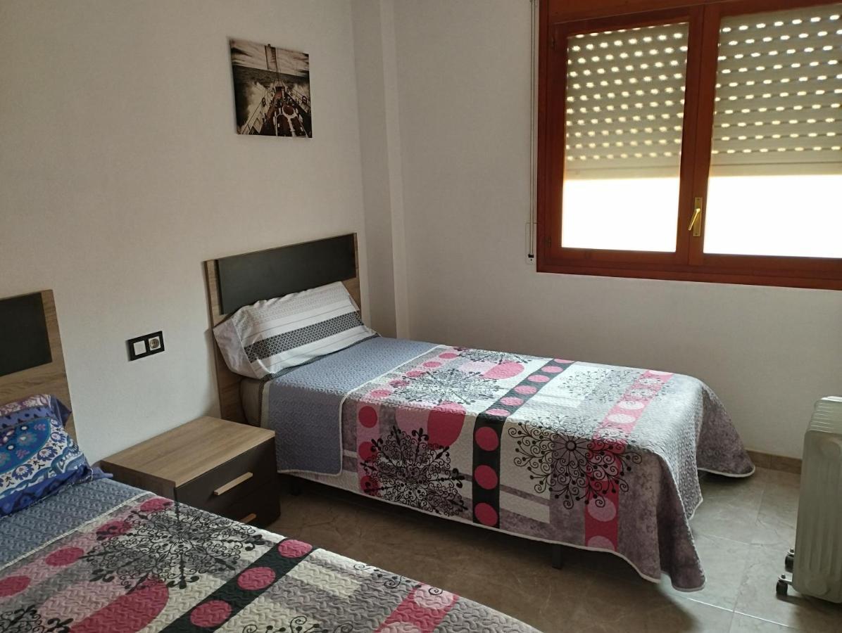 Apartamento Primera Linea De Mar En Ebrehogar Амполья Экстерьер фото